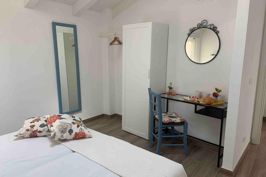 Antica Casa Nel Borgo Lejlighed Pietrasanta Eksteriør billede